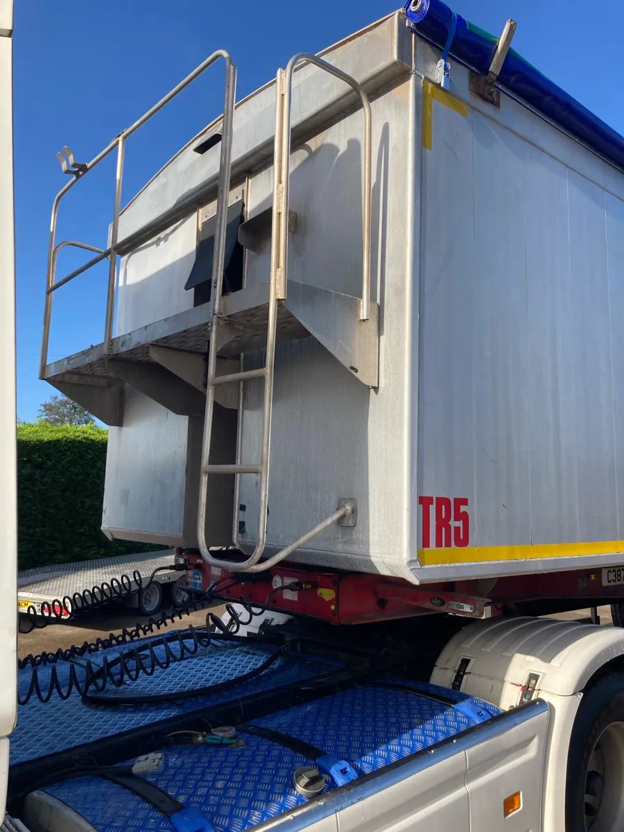 Bulk tipper - Image 4