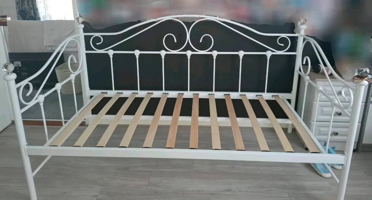 Single Bed