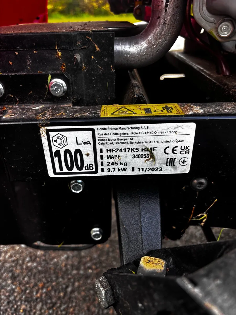 Honda 2417 RideOn 🚜 - Image 3