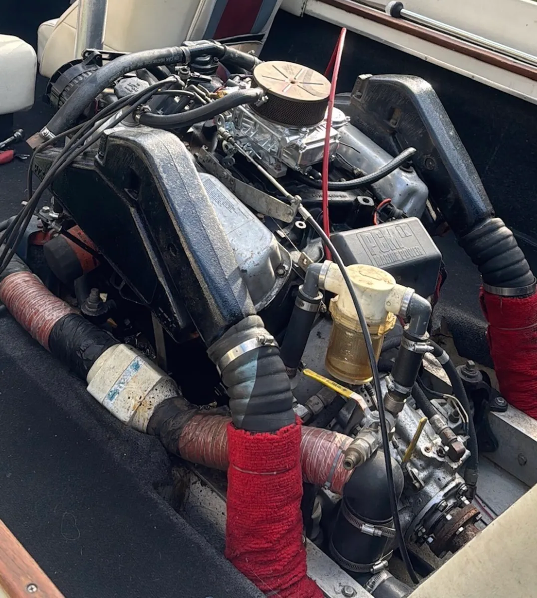 5.8 Ford v8 marine engine 351 pleasurecraft