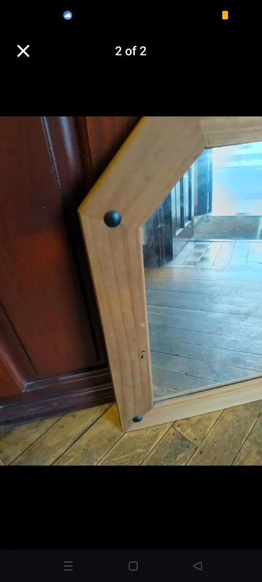 Large pine mirror decorated with black studs 
€47 - Image 2
