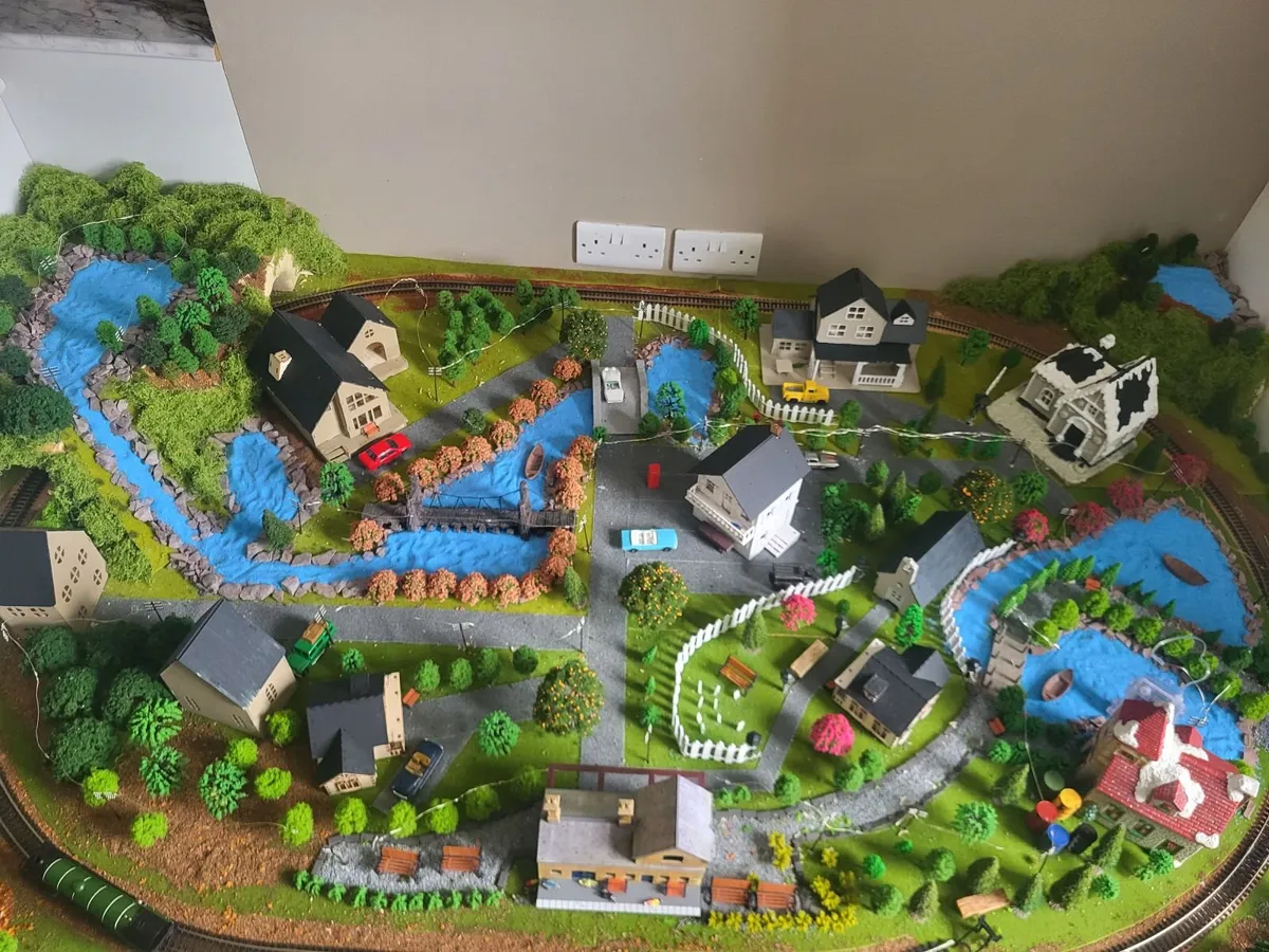 Magnificent Train Set - Image 3