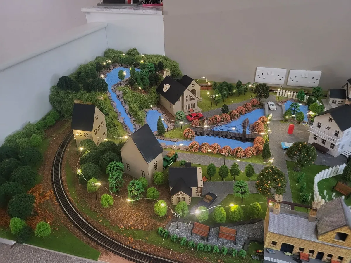 Magnificent Train Set - Image 4