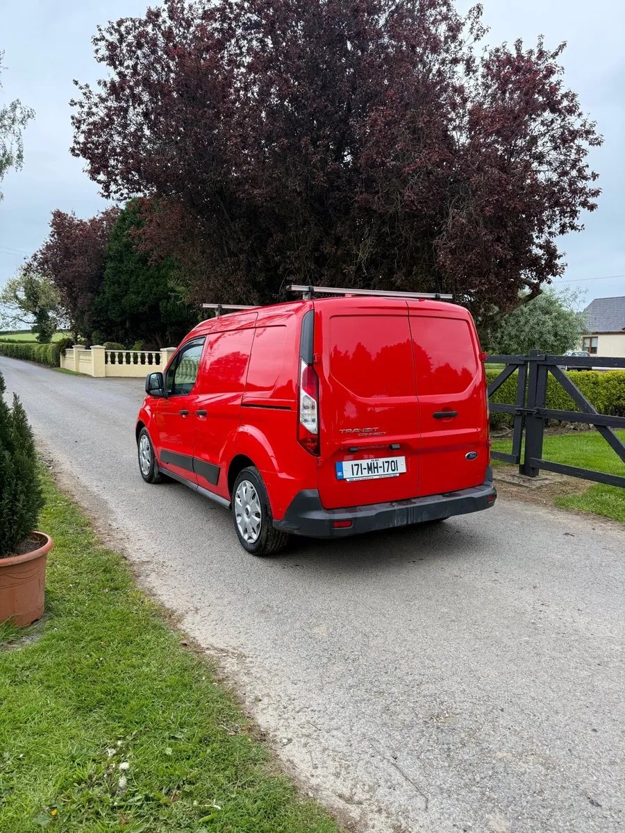 2017 (171) Ford transit connect - Image 3