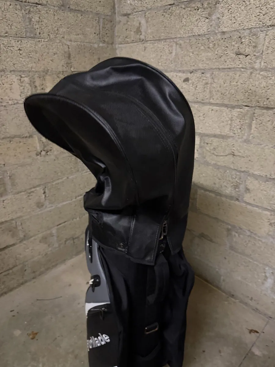 Taylormade Deluxe Golf Cart Bag - Image 2