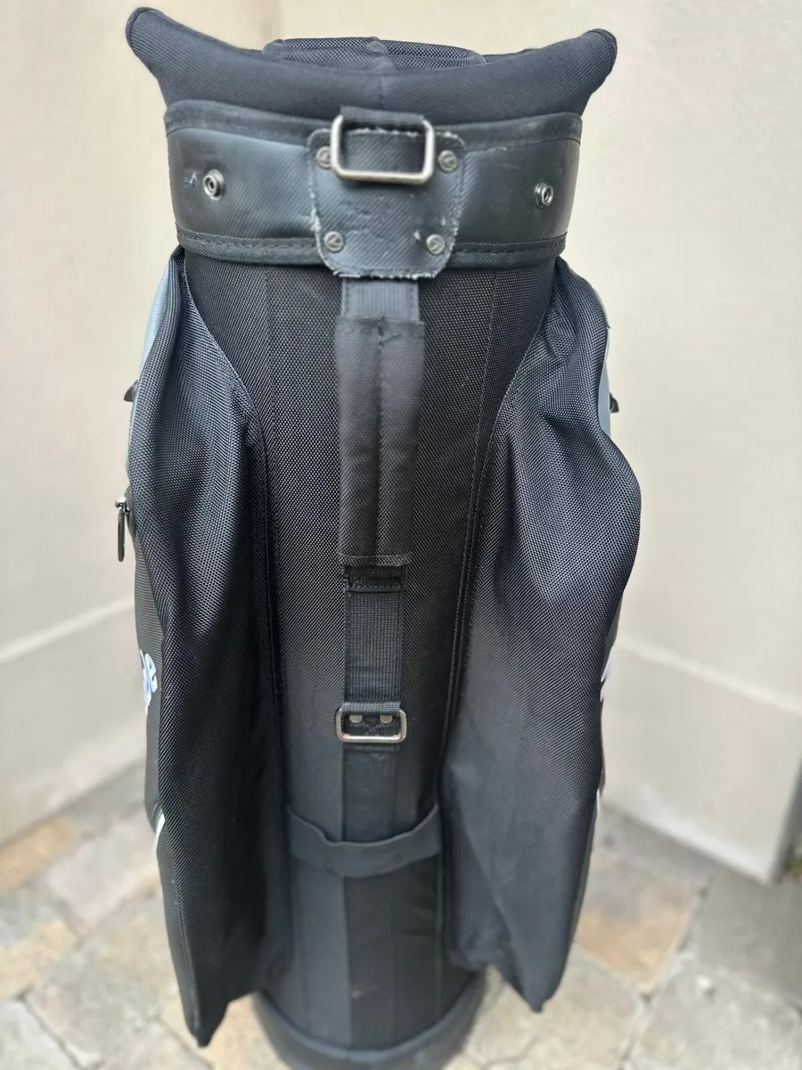 Taylormade Deluxe Golf Cart Bag - Image 4