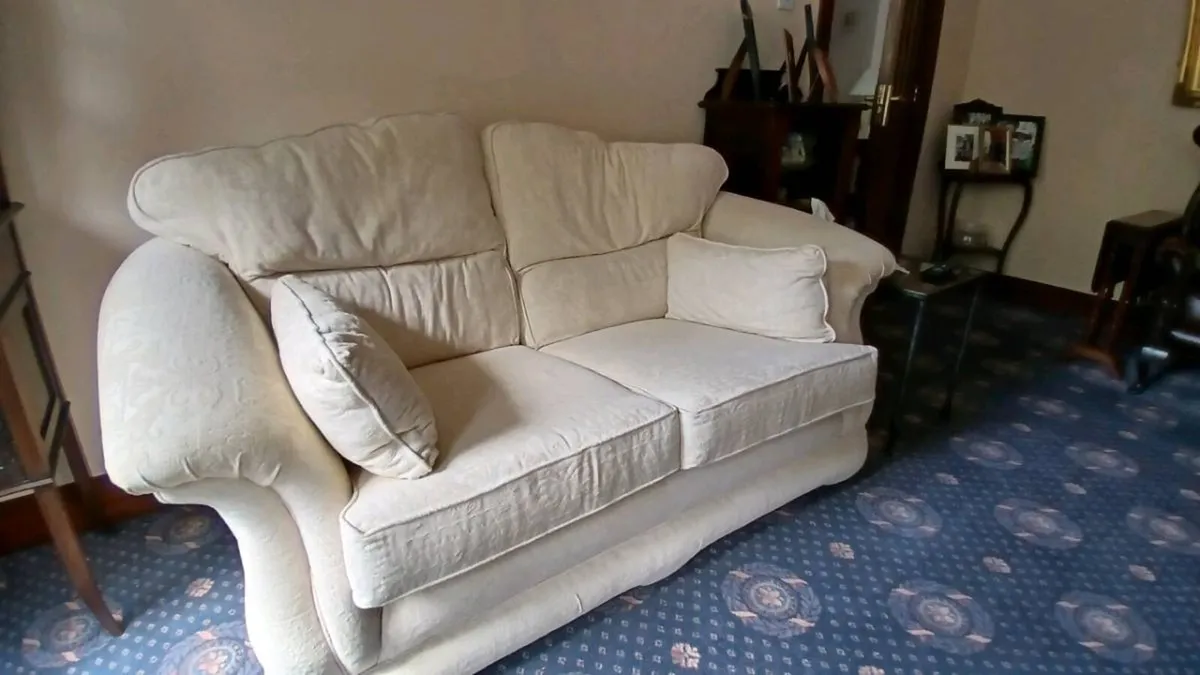 2 Seater Off White Sofa - Image 4