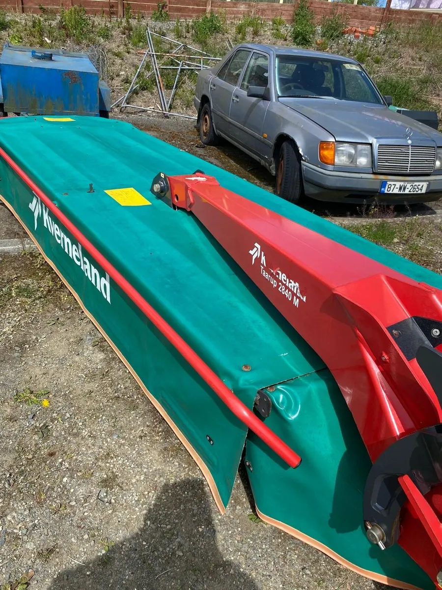 Kverneland 2840 M Mower - Image 1