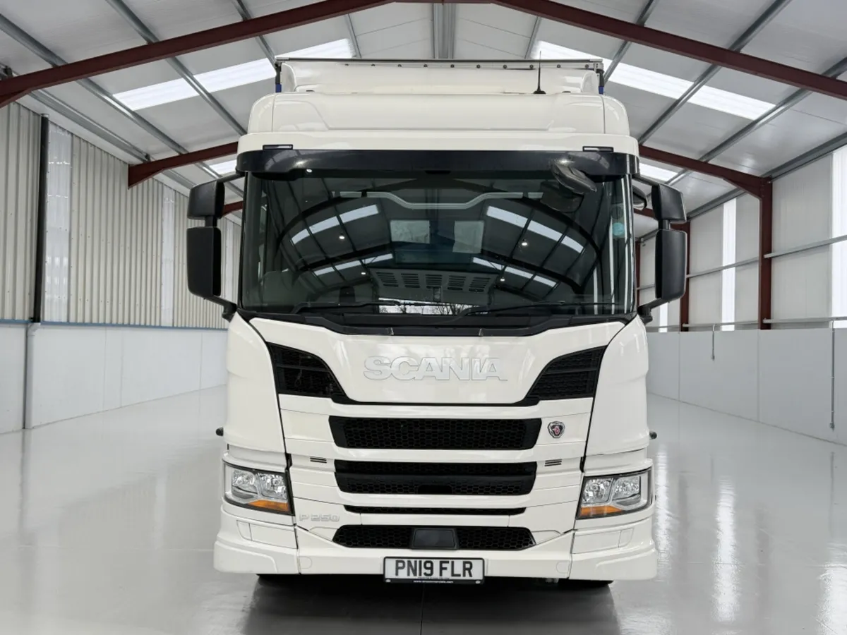 2019 SCANIA P250 CURTAINSIDE 18 TONNE - 230K KMS - Image 2