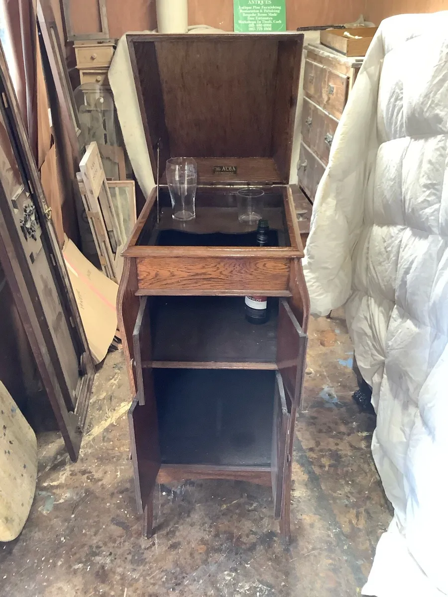Antique cupboard - Image 3