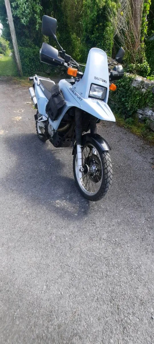 Suzuki DR800 - Image 1