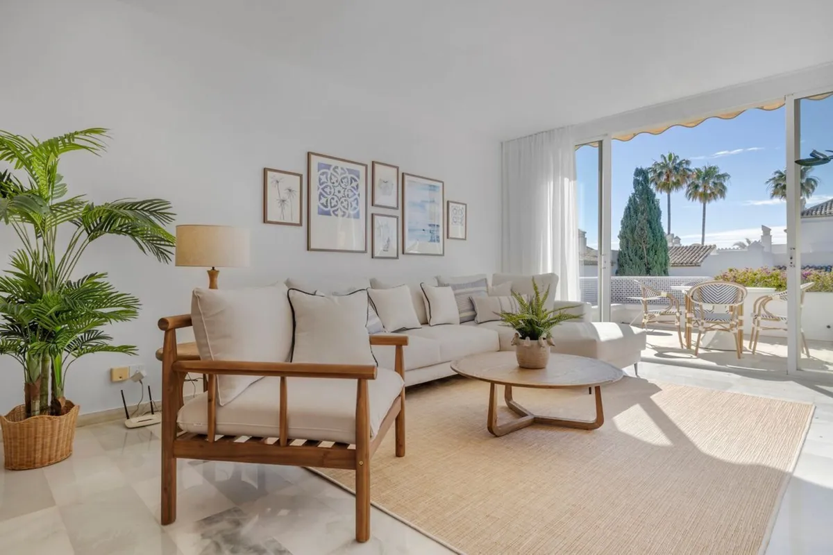 Rental Appt in Estapona, Spain - Image 1