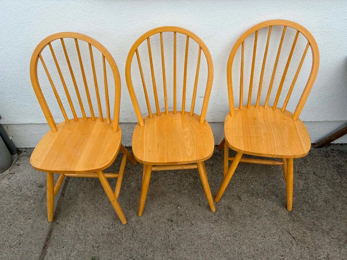3 oak kitchen chairs €60 - Image 2