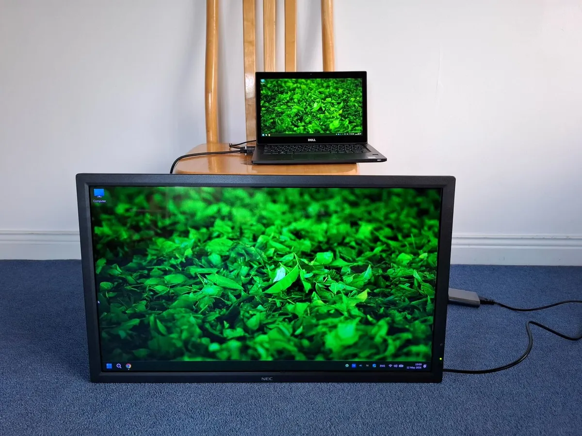 NEC MultiSync V323-2  32 inch Monitor - Image 1
