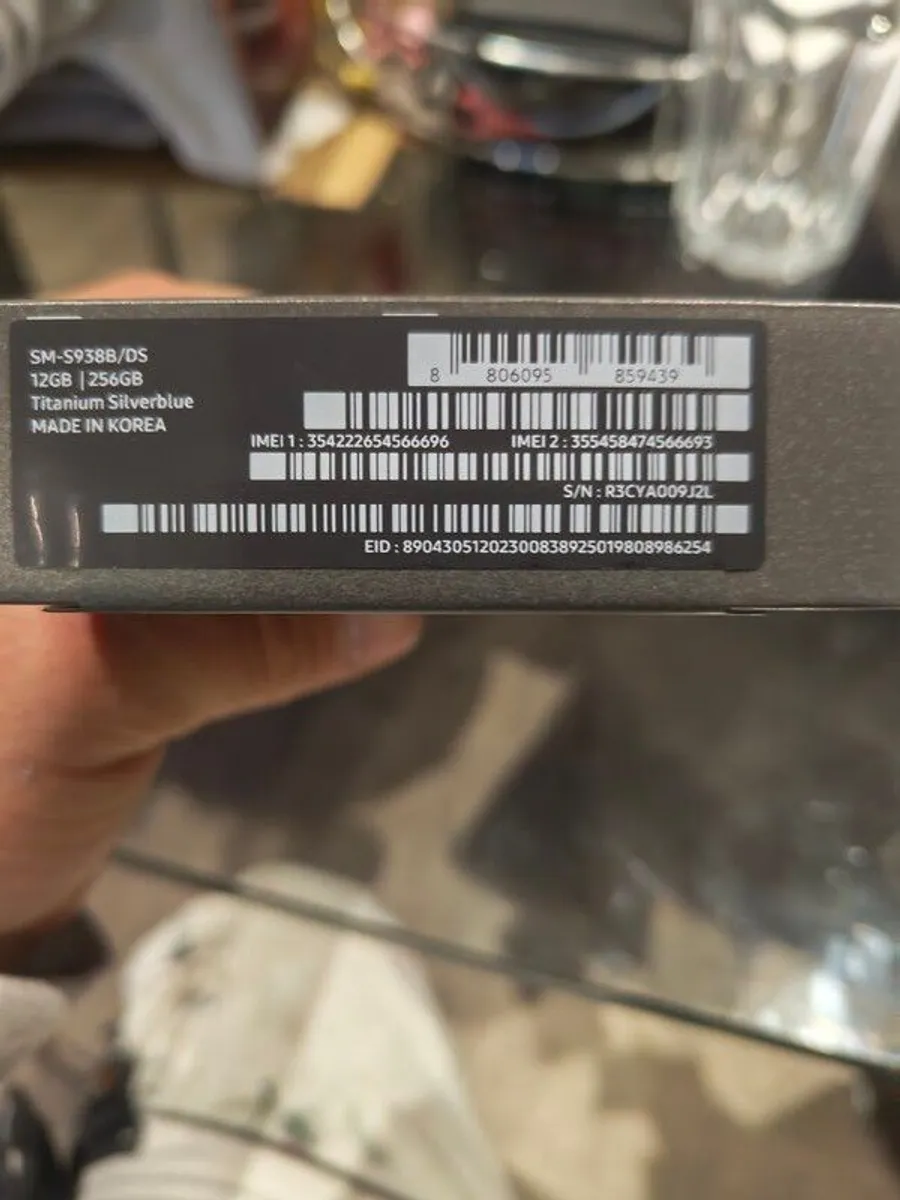 Samsung Galaxy S25 Ultra 256GB - Image 2