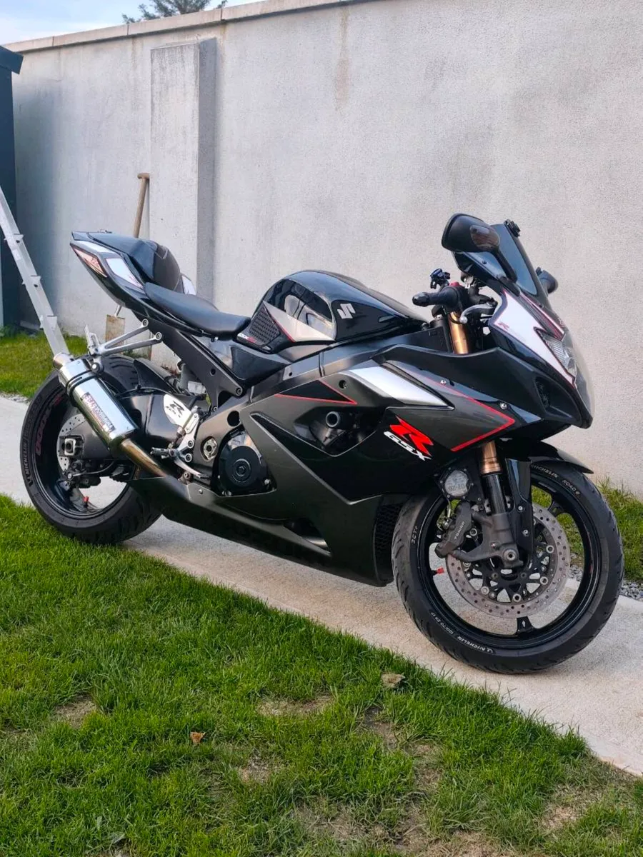 Suzuki gsxr 1000 - Image 1