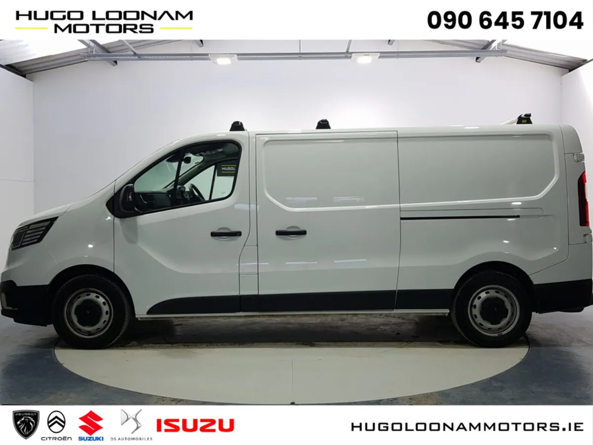 Renault Trafic RED VAN FWD 130 3T1 E6 - Image 4
