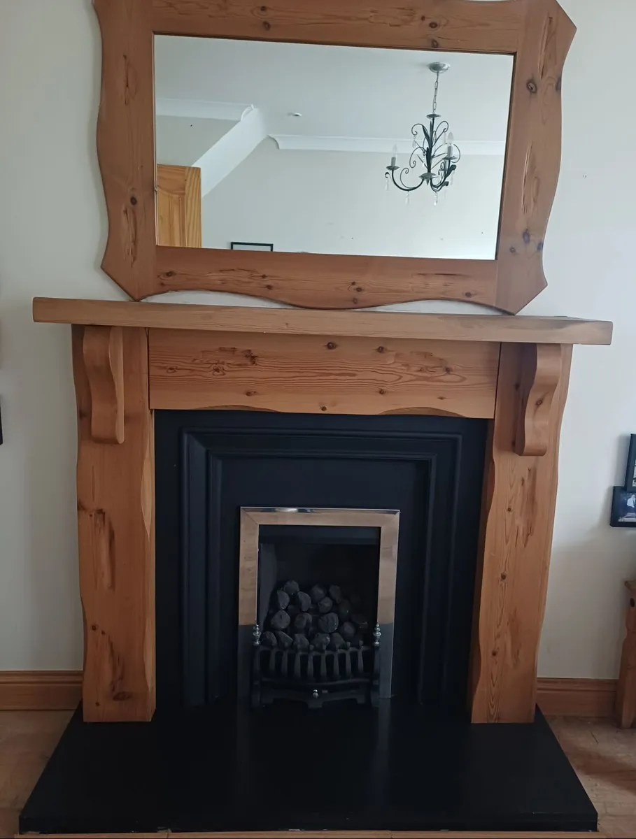 Beautifly Cafted Solid Oak Fireplace With Matching - Image 3