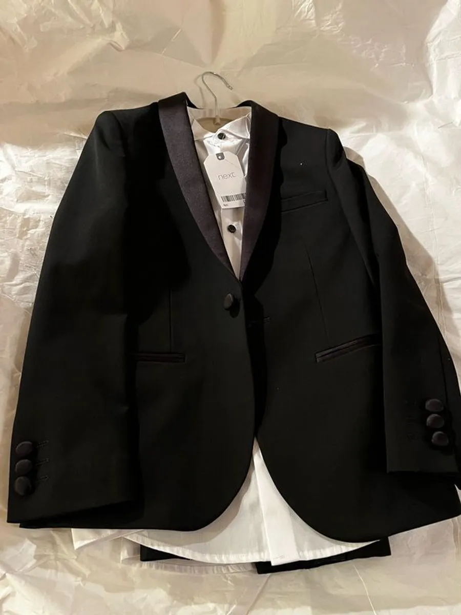 boys tuxedo suit - Image 1