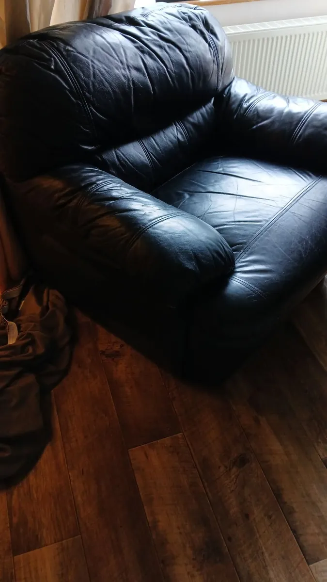 Three Free Leather Armchairs - Image 1