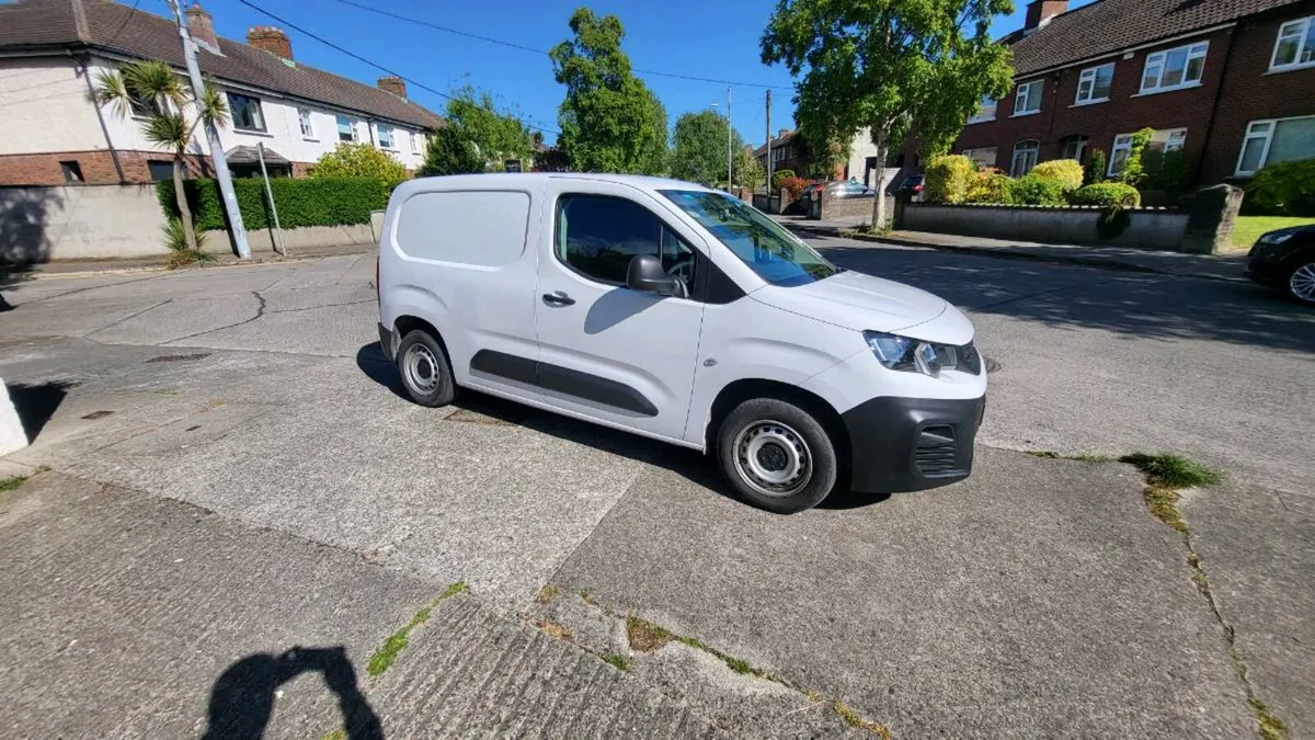 Peugeot Partner Active Plus 1.5 Blue HD - Image 3