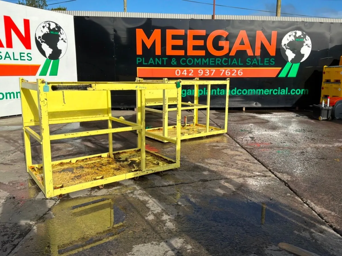 80" x 48" MAN BASKET / LIFTING CAGE............404 - Image 1