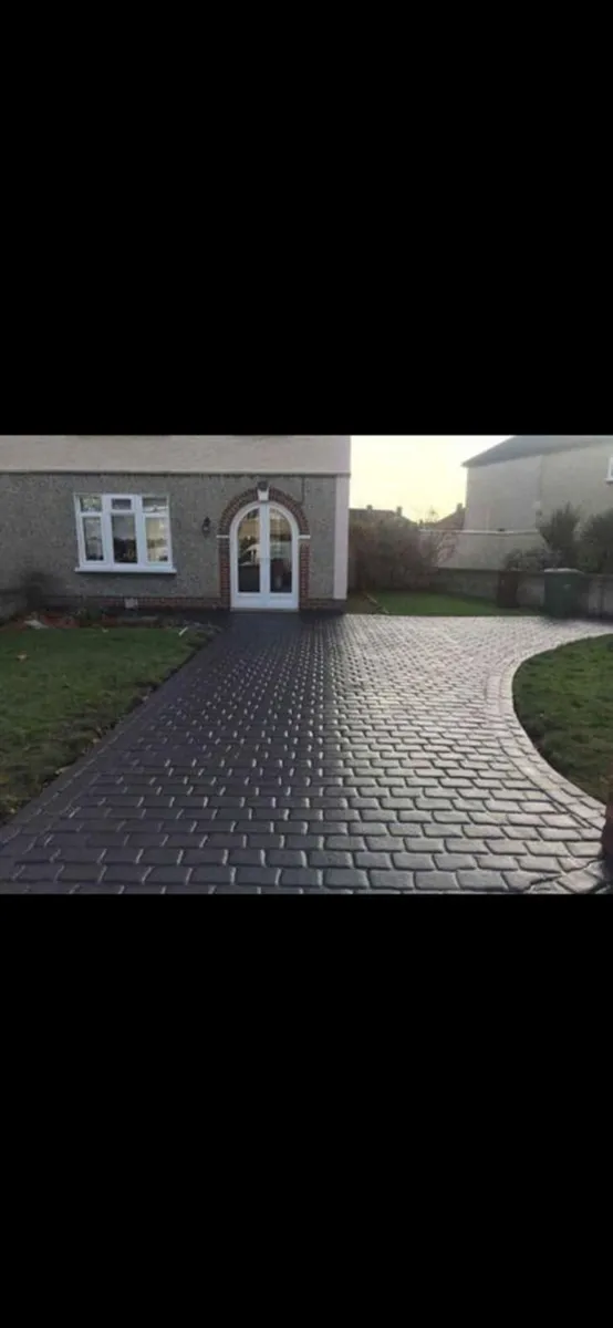 Roof and driveway paints - Image 4