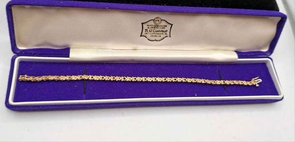 9ct tennis bracelet sapphire and diamonds - Image 3
