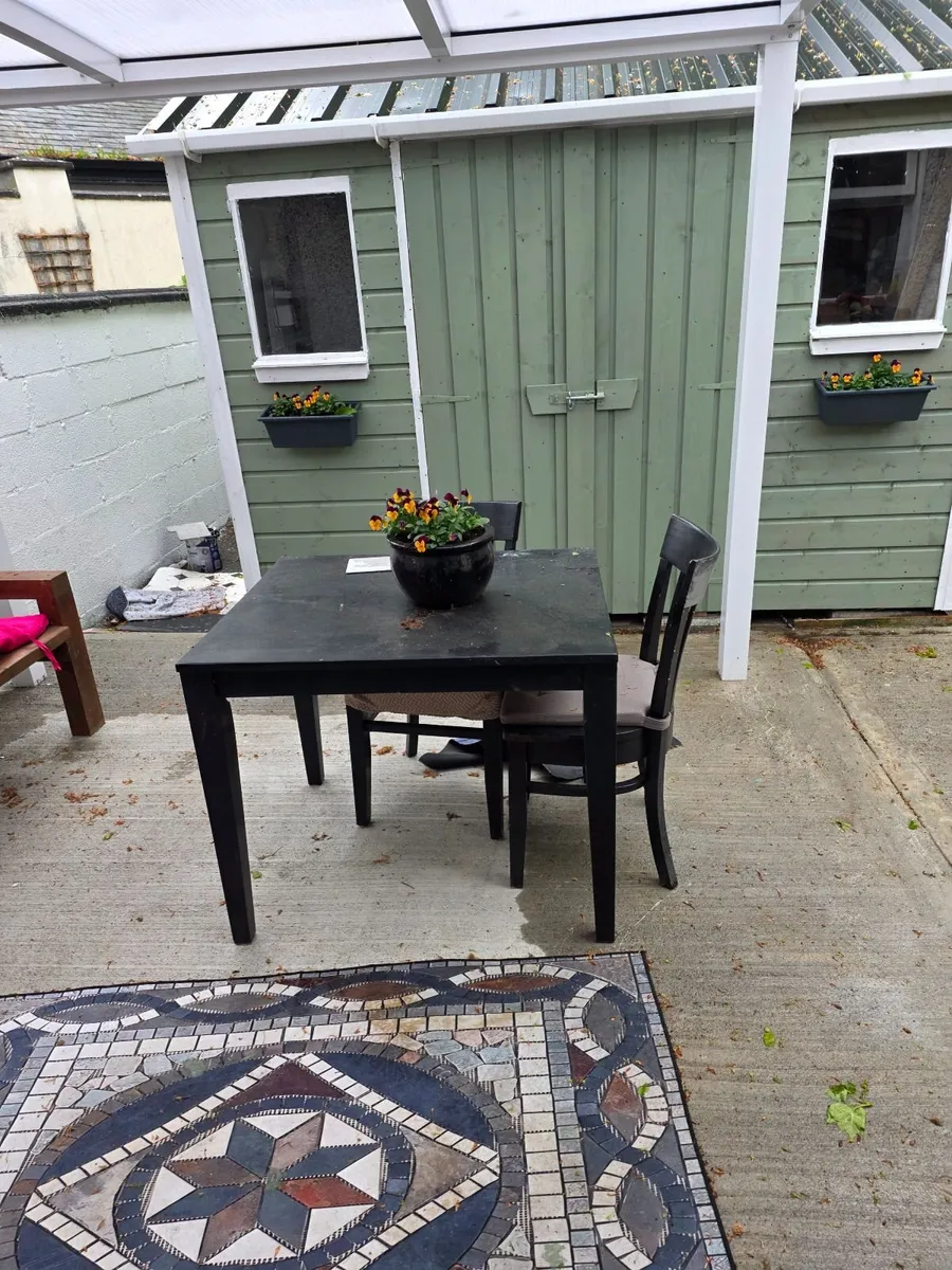 Kitchen table and 4 chairs