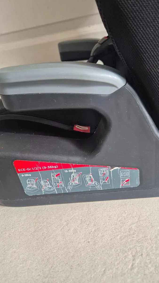 Joie Elevate Car Seat - Image 4