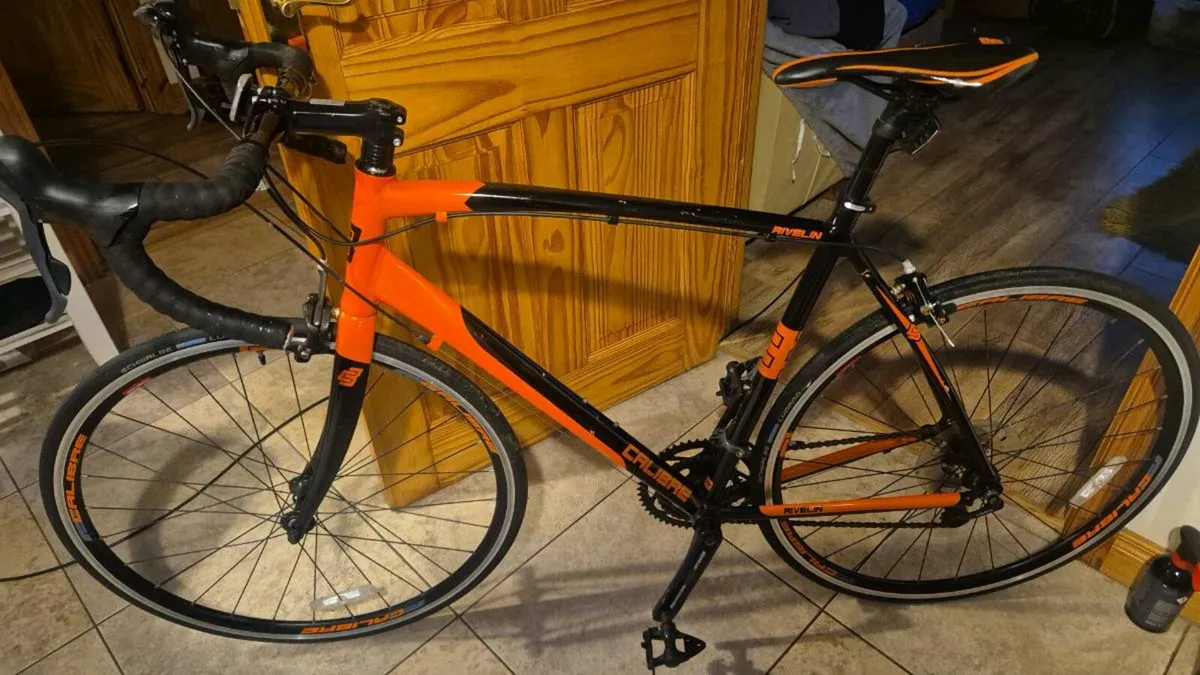 Road racing bike - Image 3