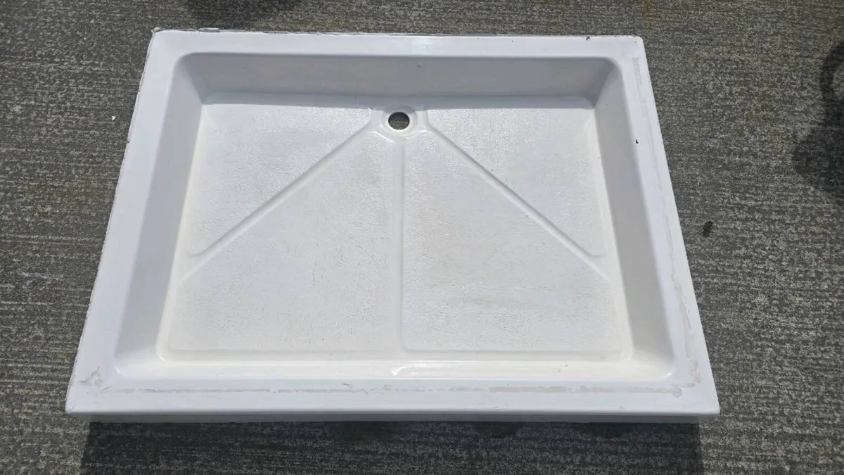 Whirlpool Corner Bath & Shower Tray - Image 2