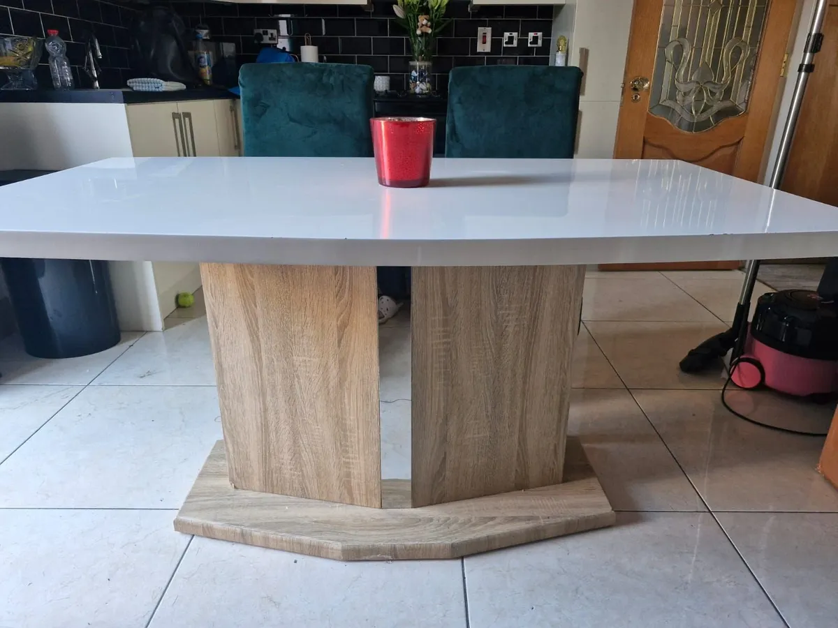 Kitchen Table - Image 2