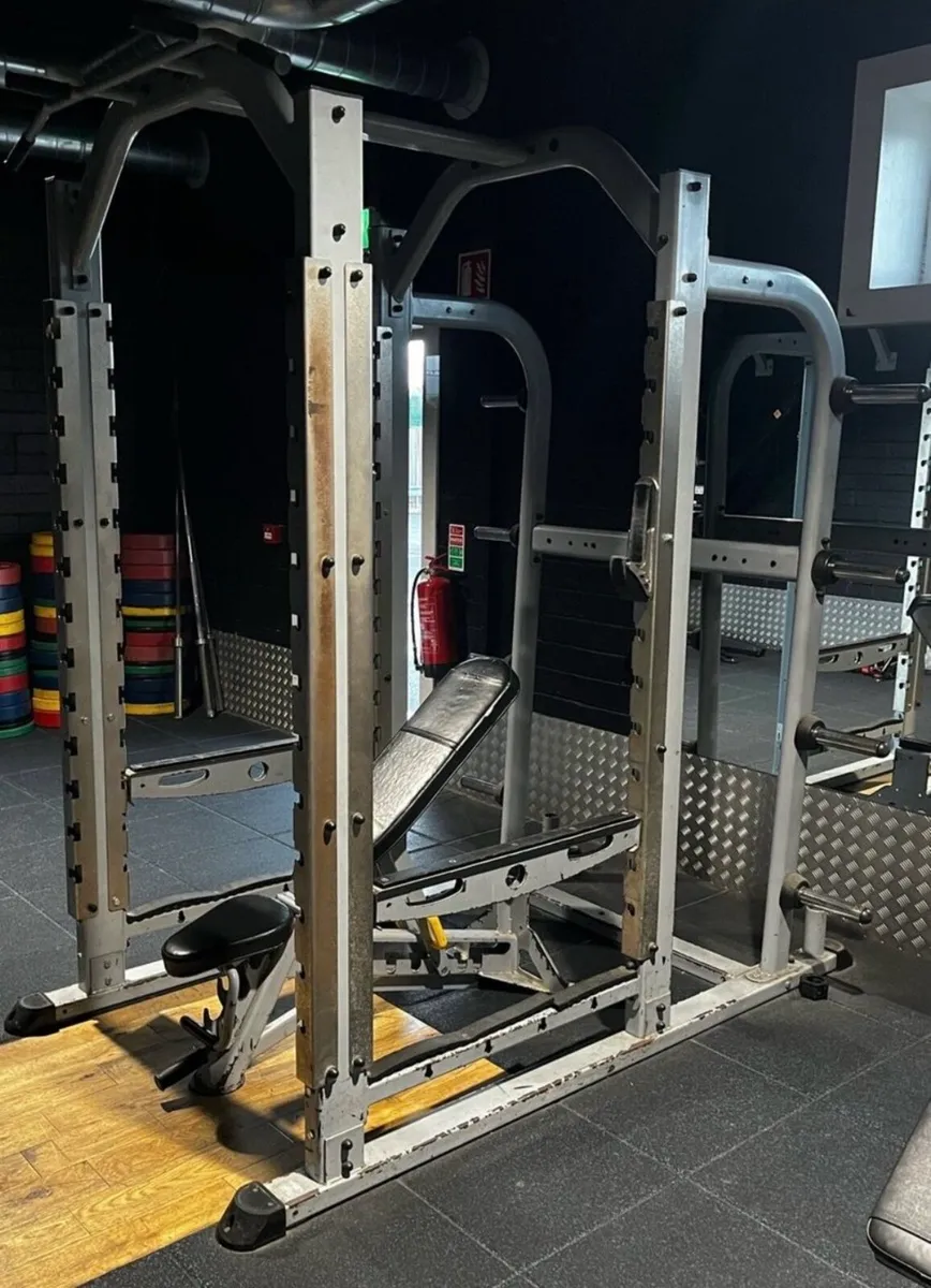 Heavy Indigo fitness power rack cage and bench. - Image 4