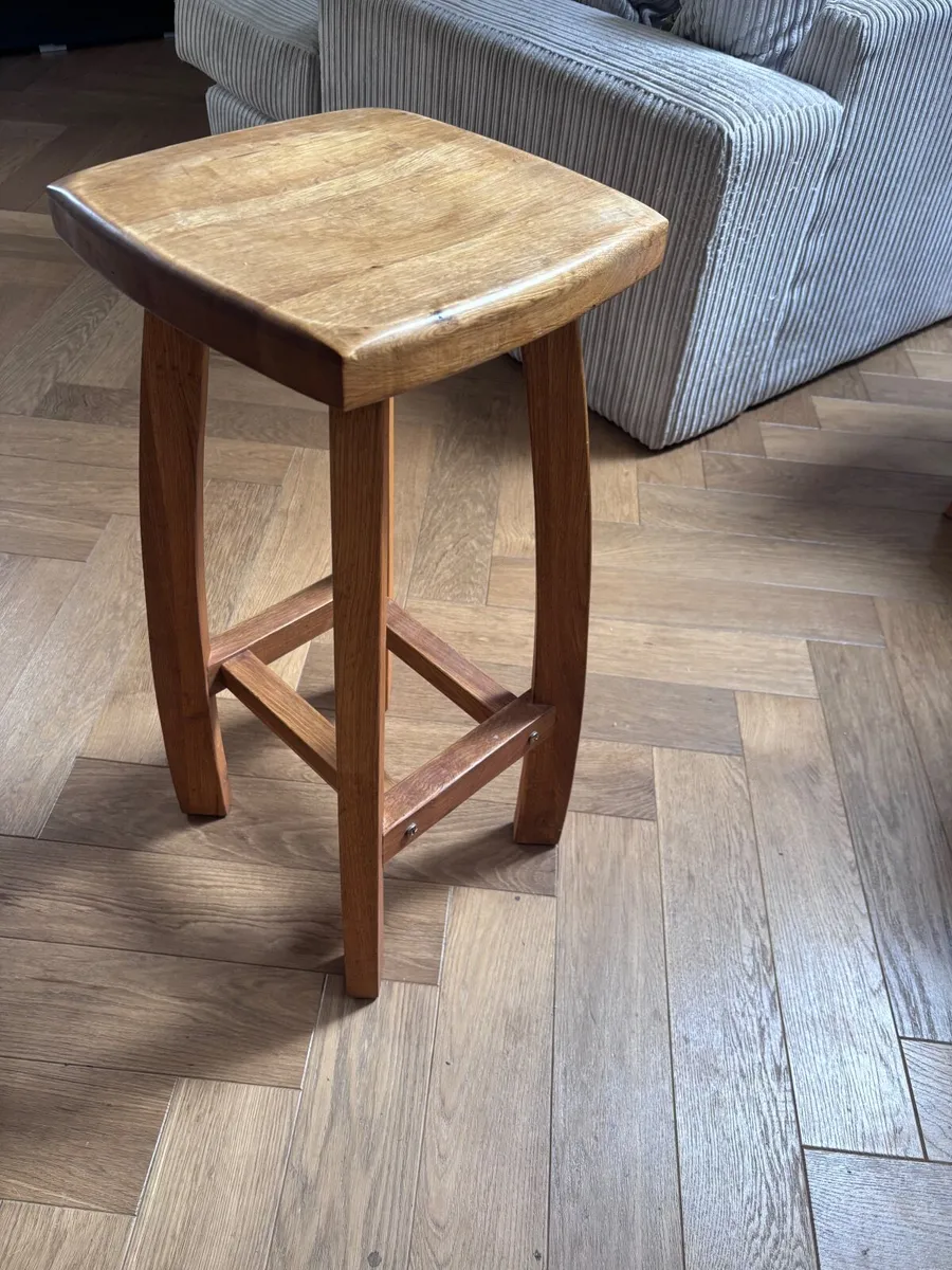 3 bar stools &  2 chairs - Image 2