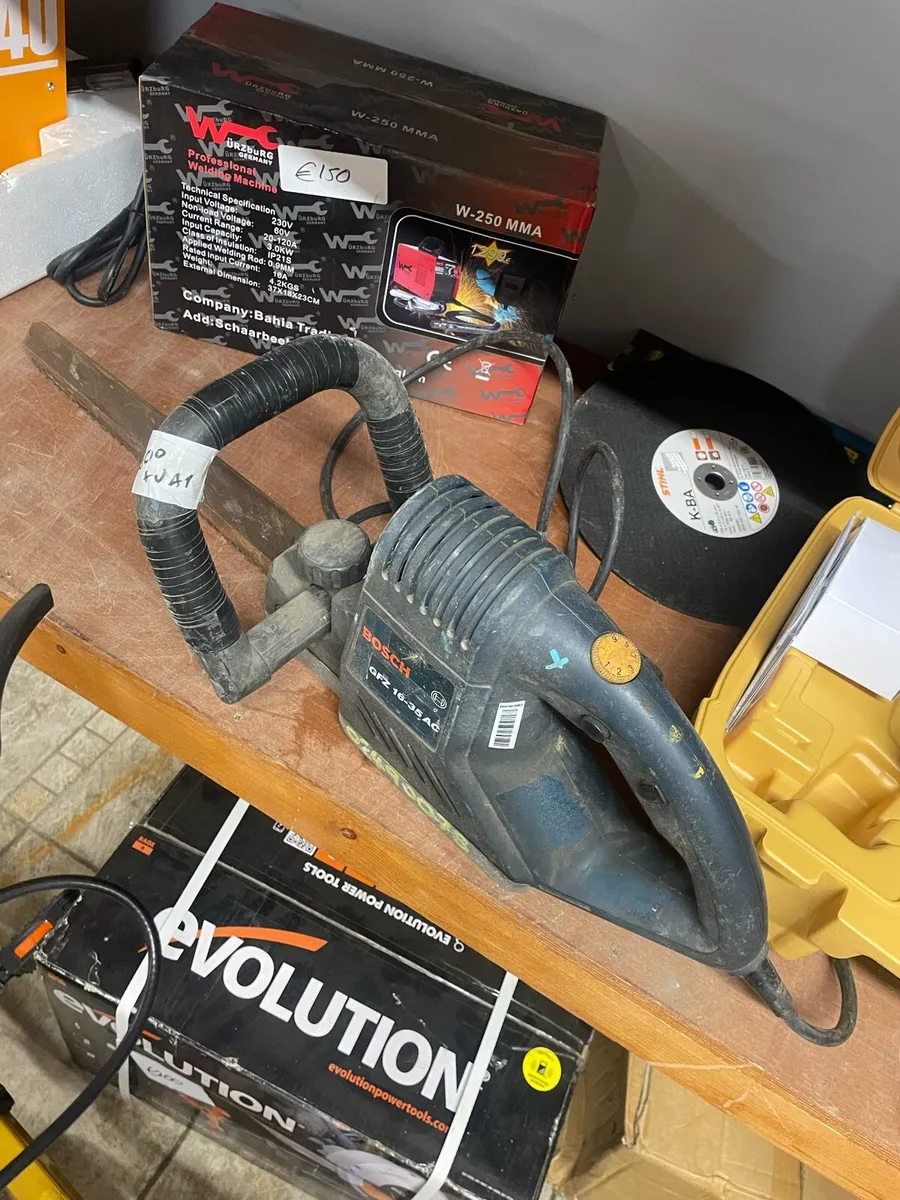 Power Hand Saw - Image 1