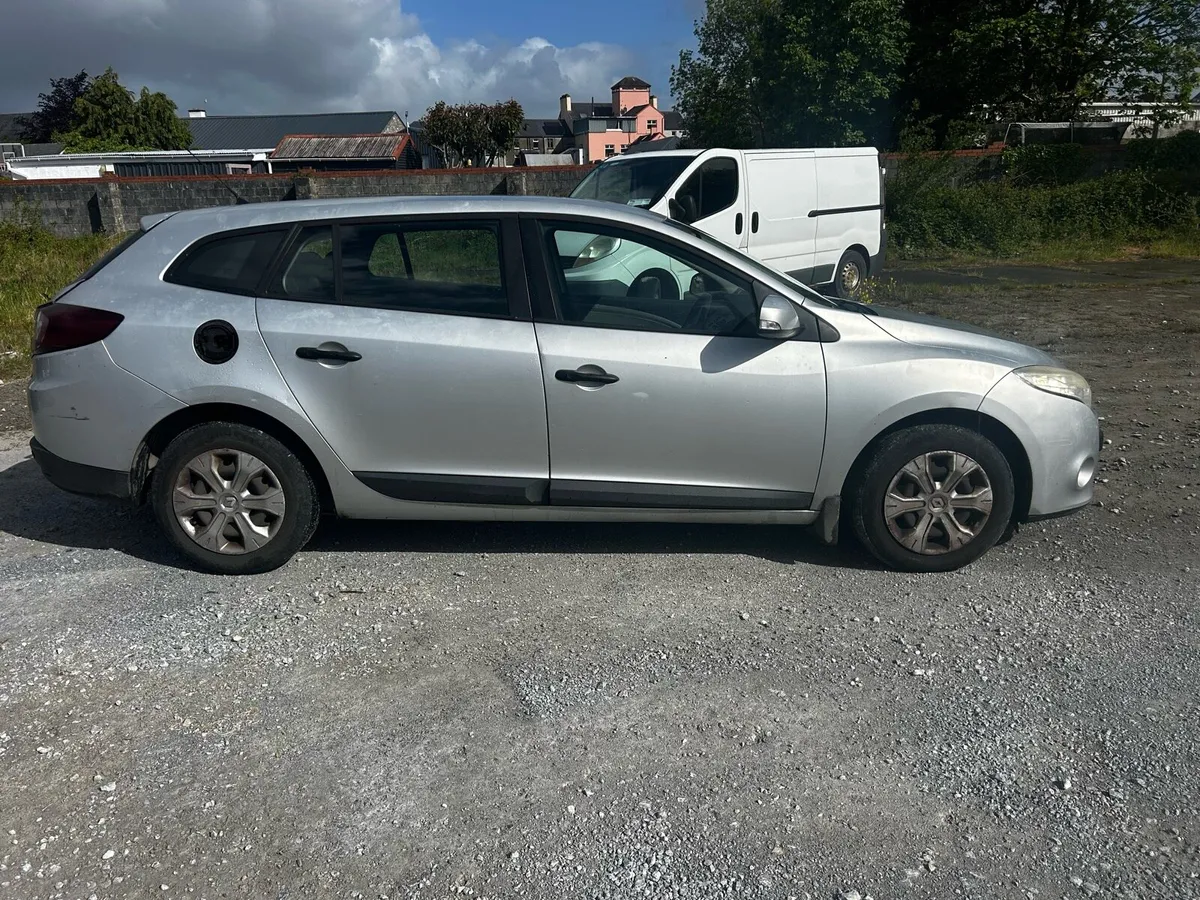 RENAULT MEGANE*NCT 1/27* - Image 2