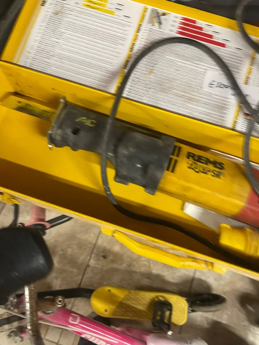 Pipe Saw - Image 1