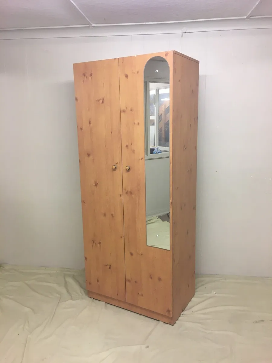 Wardrobe - Image 3