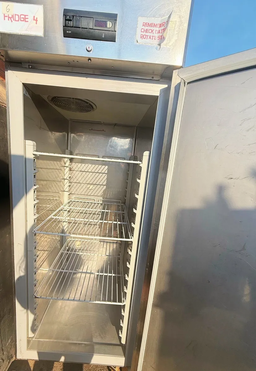 Commercial fridge refrigerator - Image 3