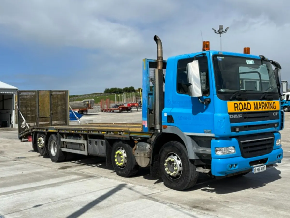 2013 DAF CF 85-360 6X2 BEAVERTAIL - Image 1