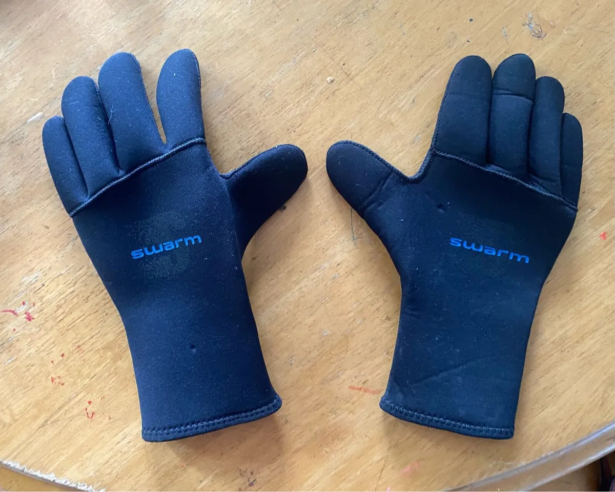 Surfing / Watersports Equipment Leash Hood Gloves - Image 4