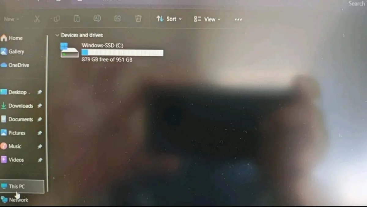 Lenovo LOQ RTX 5070 i7 32GB 1TB Warranty 2027 - Image 3