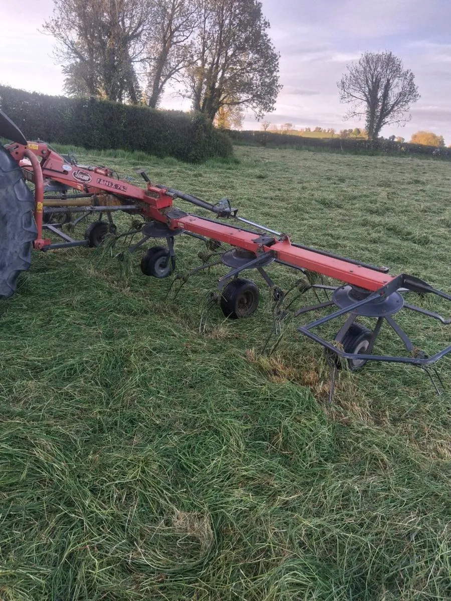 Vicon 763 tedder - Image 1