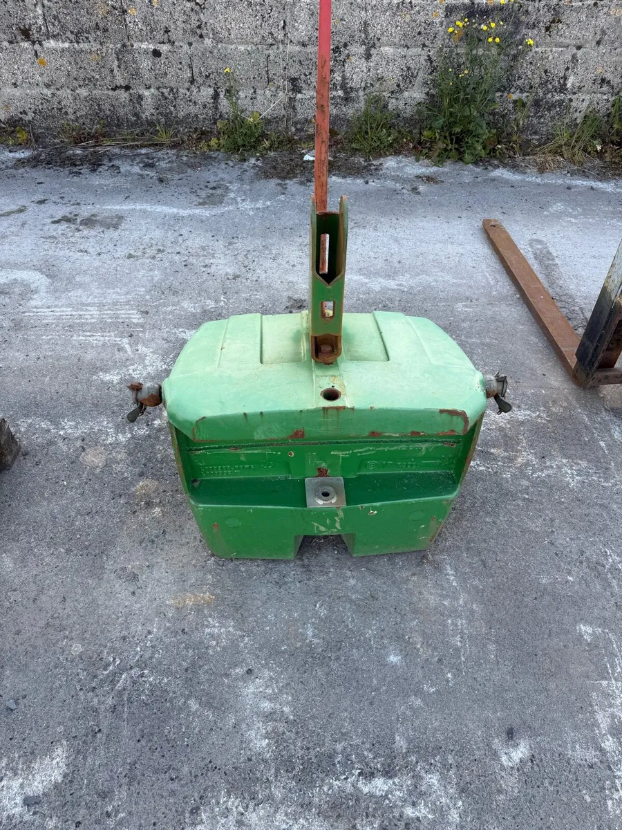 John Deere weight block - Image 3