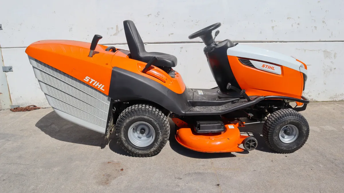 2022 Stihl RT5112 Z Lawnmower - Image 4