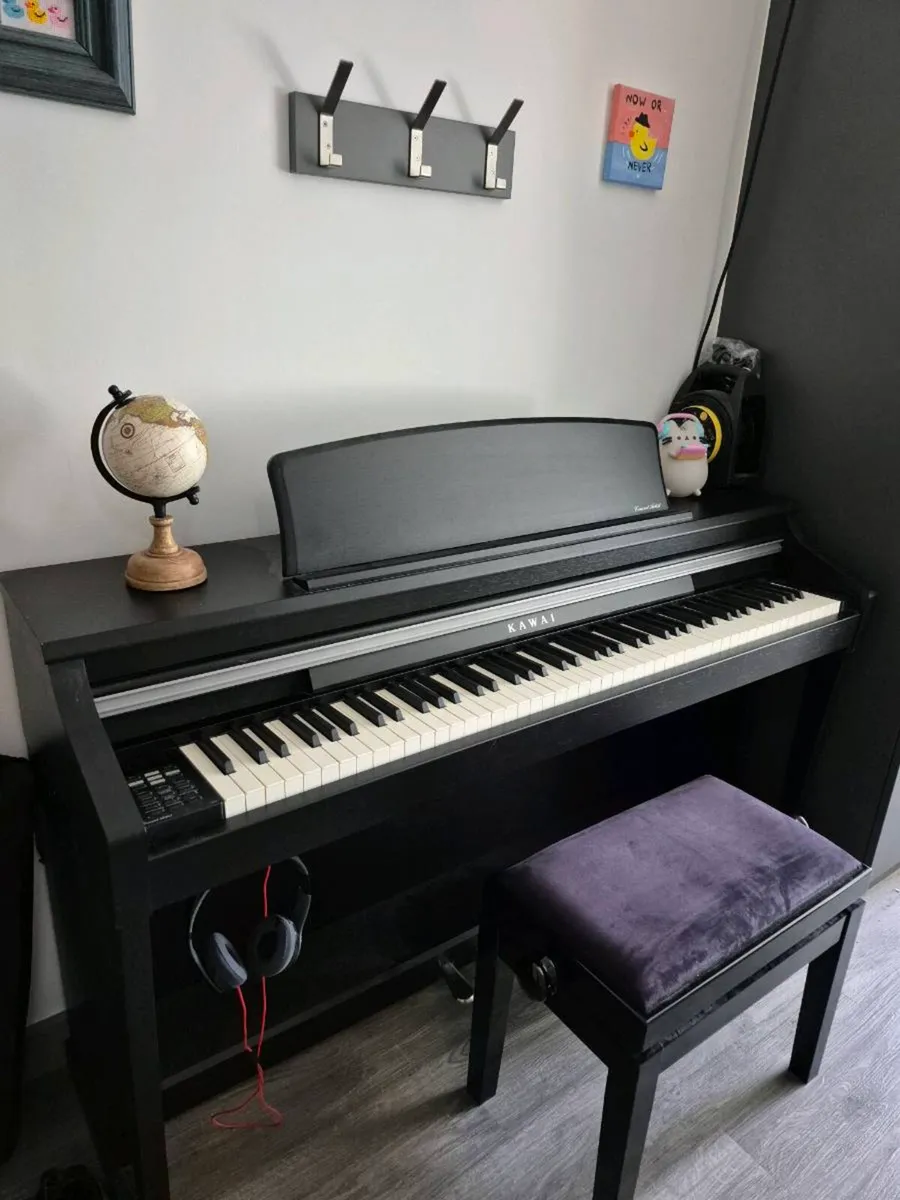 Electric piano - Image 1