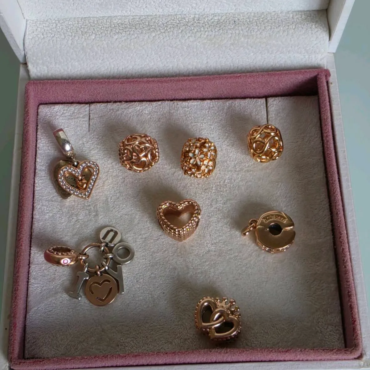 Pandora gold charms/clip in great condition - Image 1