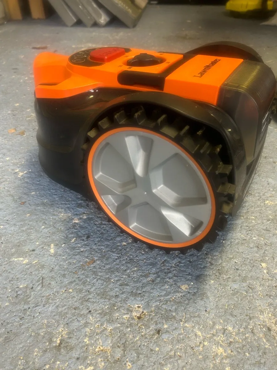 Lawnmaster Ocumow - Image 2