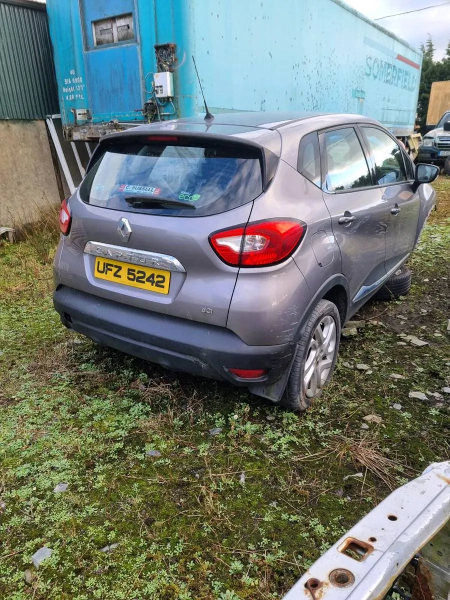 14 Renault captur - Image 1